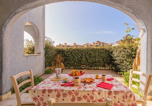 appartamento in vendita a La Maddalena in zona Moneta