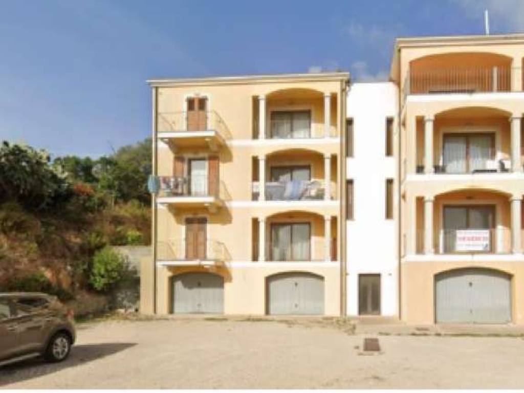 appartamento in vendita a La Maddalena in zona Moneta
