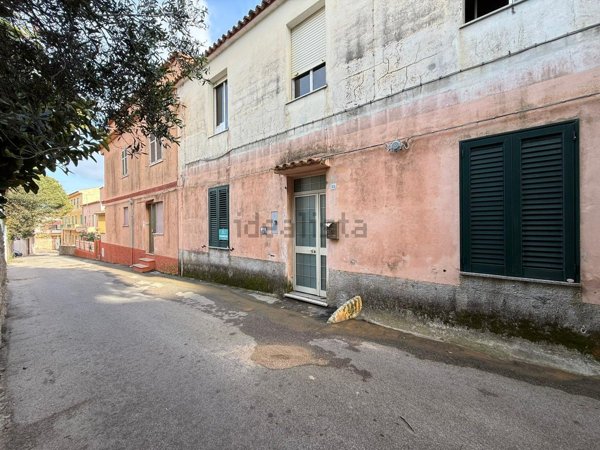 appartamento in vendita a La Maddalena in zona Moneta