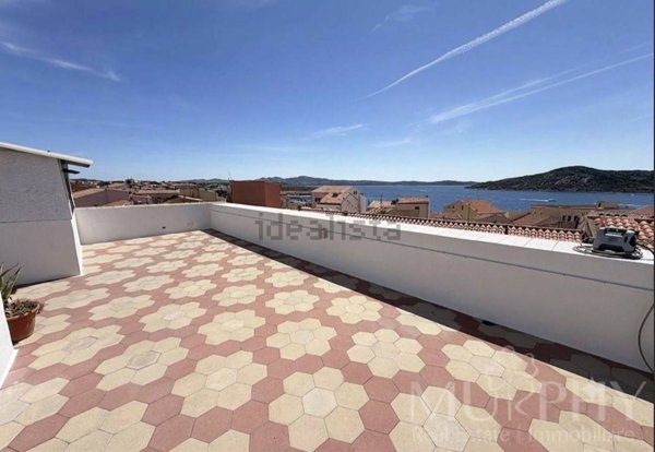 appartamento in vendita a La Maddalena in zona Moneta