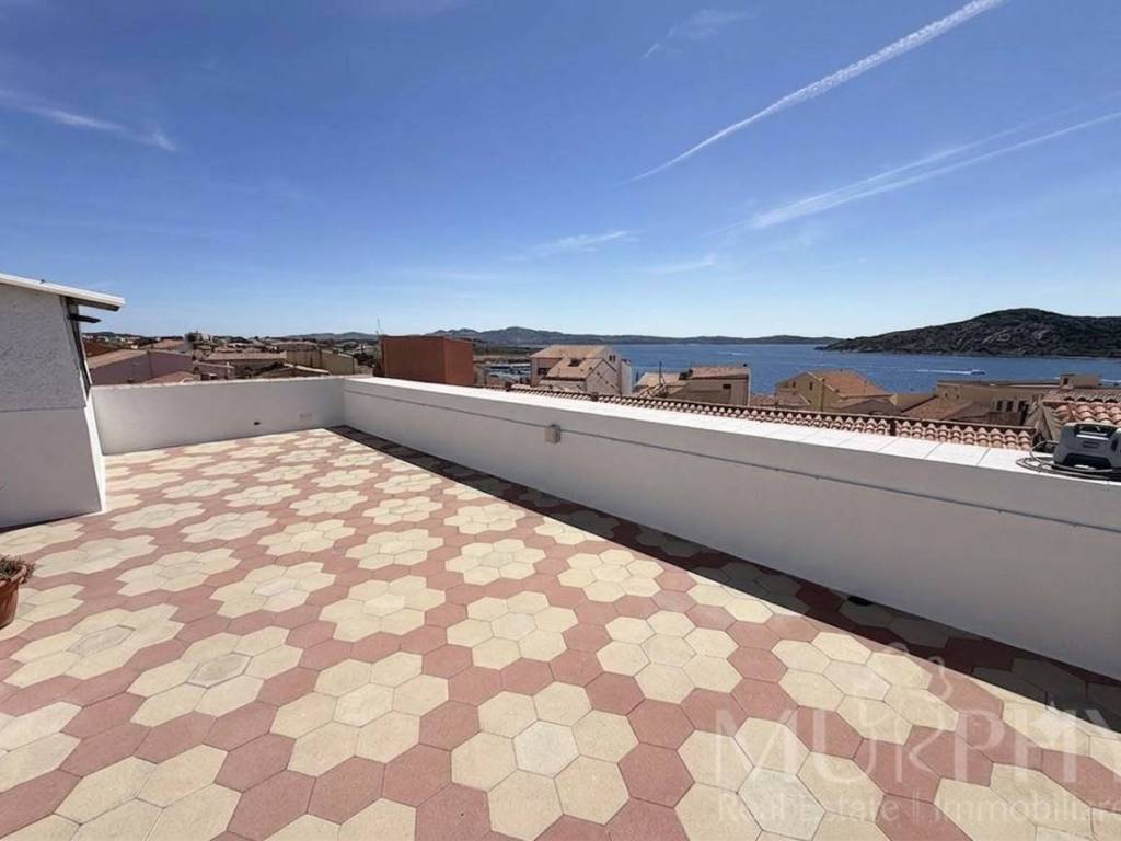 appartamento in vendita a La Maddalena in zona Moneta