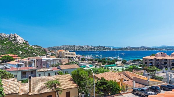 appartamento in vendita a La Maddalena in zona Moneta