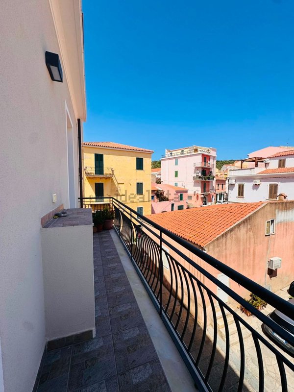 appartamento in vendita a La Maddalena in zona Moneta