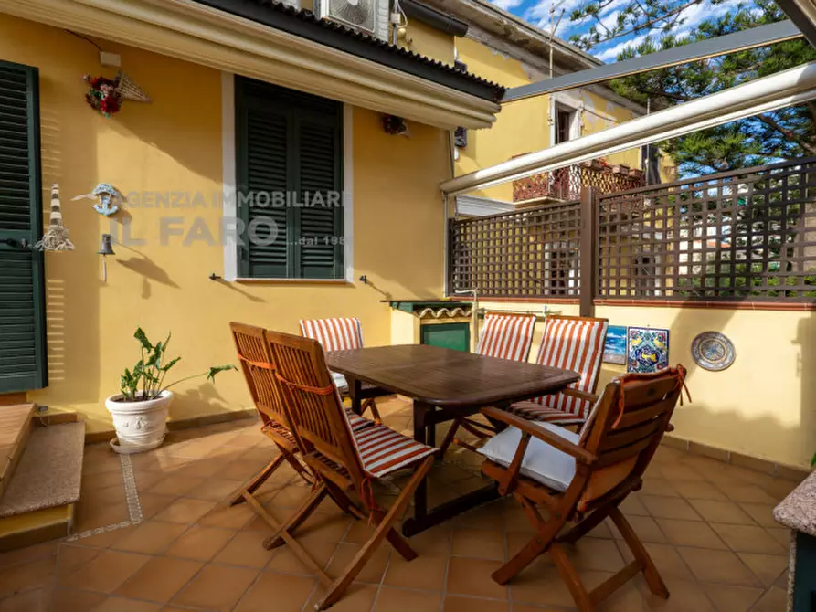casa indipendente in vendita a La Maddalena in zona Moneta