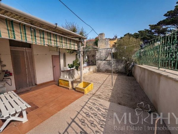 appartamento in vendita a La Maddalena in zona Moneta