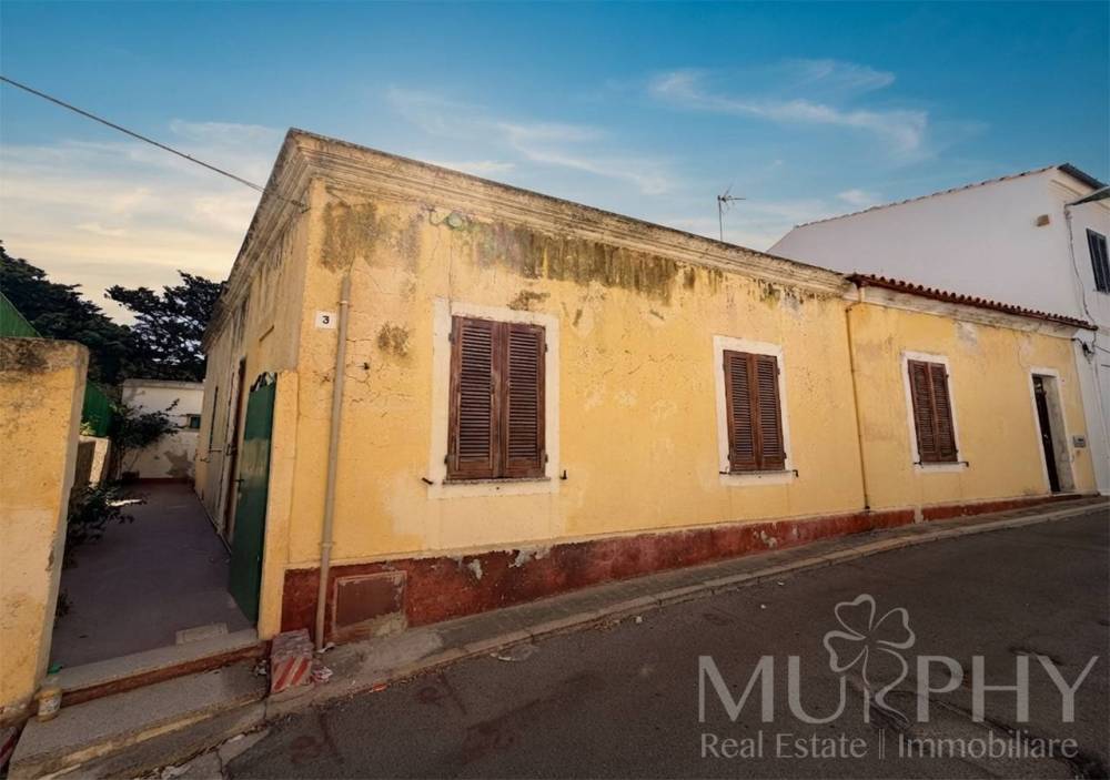 casa indipendente in vendita a La Maddalena in zona Moneta