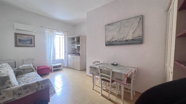 appartamento in vendita a La Maddalena in zona Moneta