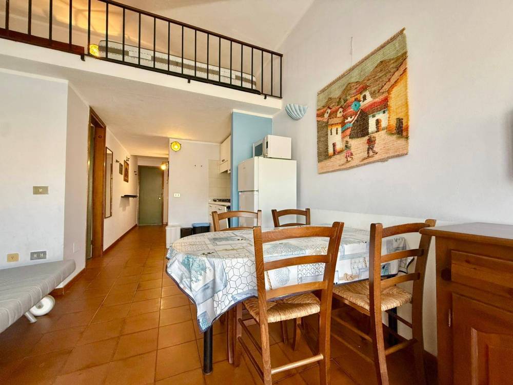 appartamento in vendita a La Maddalena in zona Moneta
