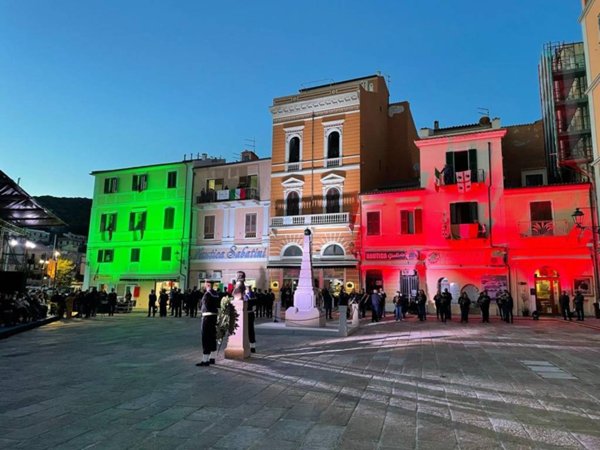 appartamento in vendita a La Maddalena in zona Moneta