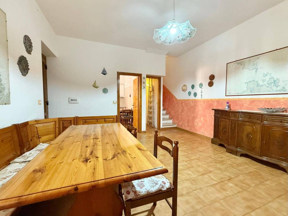 appartamento in vendita a La Maddalena in zona Moneta