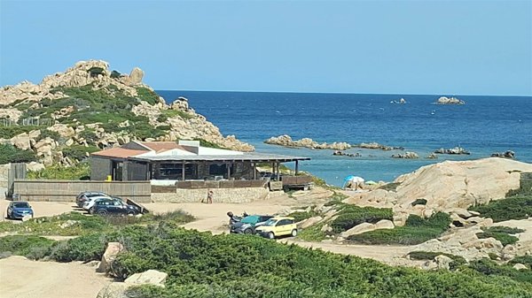 casa indipendente in vendita a La Maddalena in zona Moneta