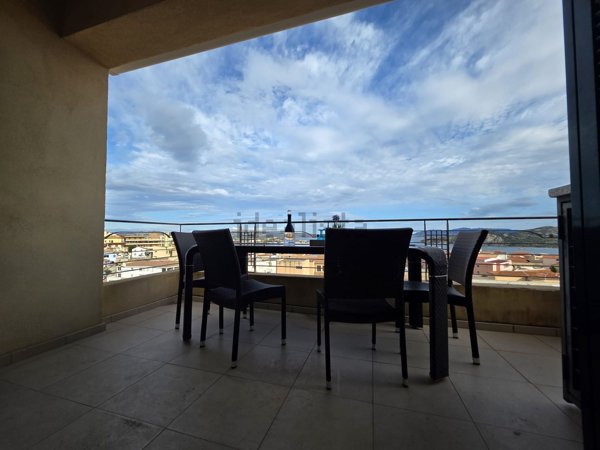 appartamento in vendita a La Maddalena in zona Moneta