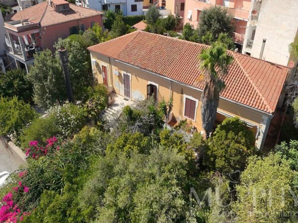 casa indipendente in vendita a La Maddalena in zona Moneta