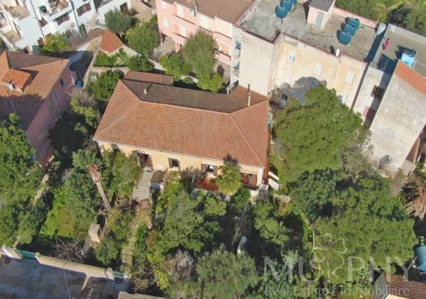 casa indipendente in vendita a La Maddalena in zona Moneta