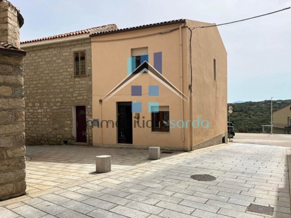 casa indipendente in vendita a Luogosanto