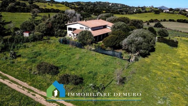 casa indipendente in vendita a Luogosanto