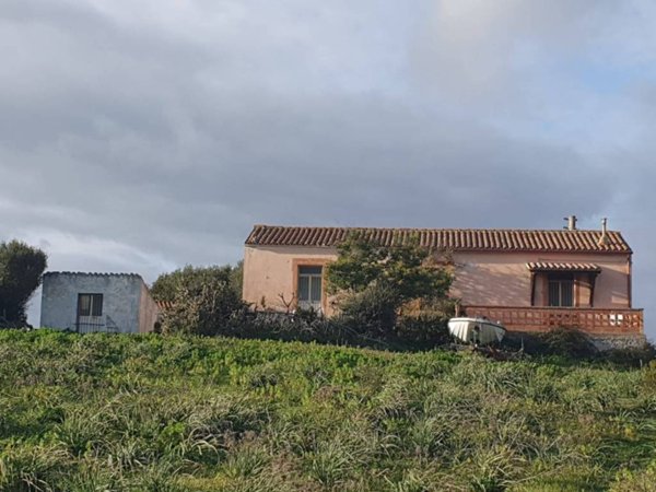 casa indipendente in vendita a Luogosanto