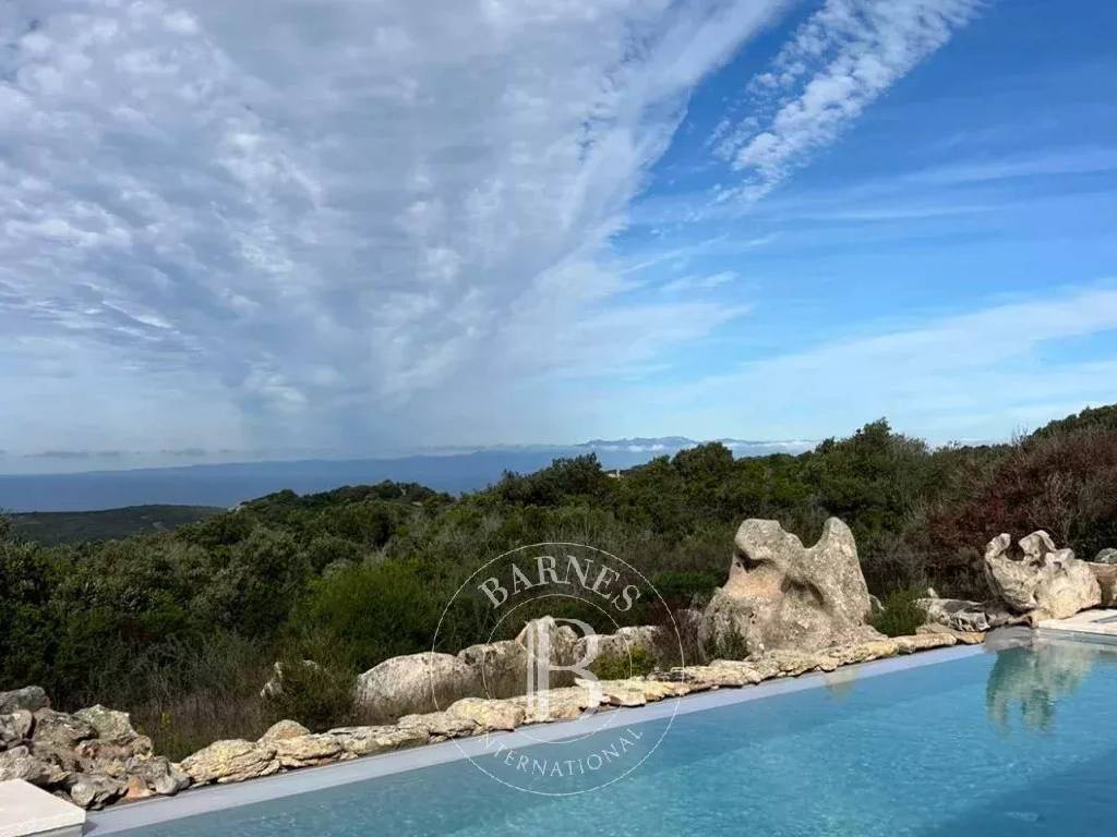 casa indipendente in vendita a Luogosanto