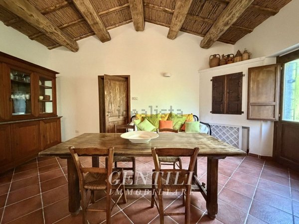 casa indipendente in vendita a Luogosanto