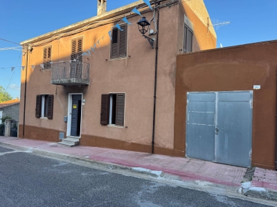 casa indipendente in vendita a Luogosanto