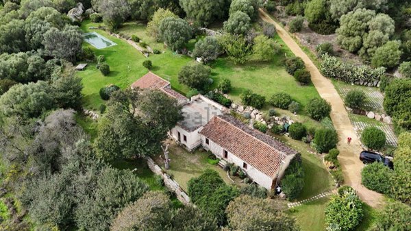 casa indipendente in vendita a Luogosanto