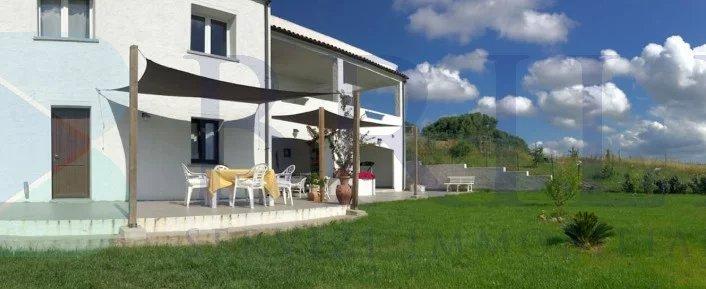 casa indipendente in vendita a Luogosanto