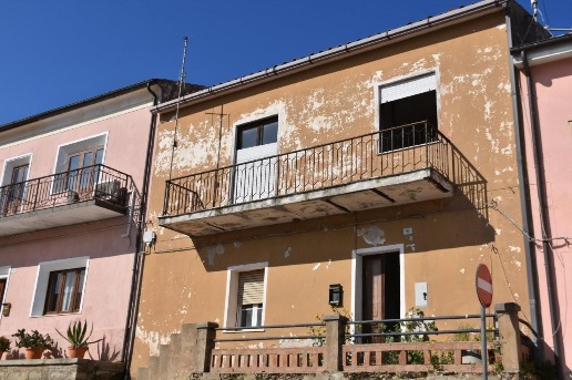 casa semindipendente in vendita a Luogosanto