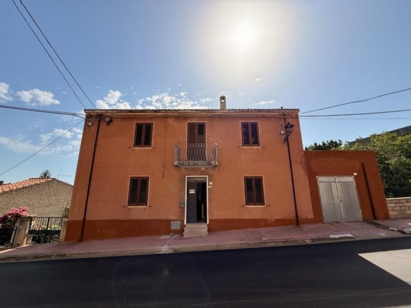 casa indipendente in vendita a Luogosanto
