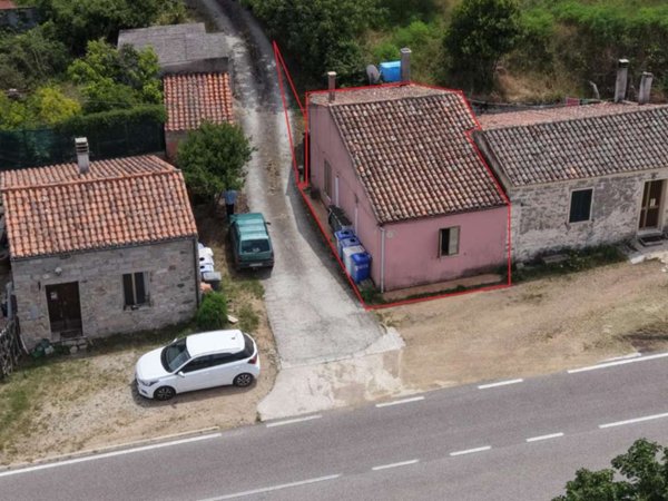casa indipendente in vendita a Luogosanto