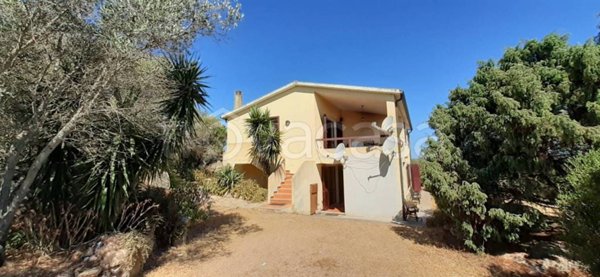 casa indipendente in vendita a Luogosanto
