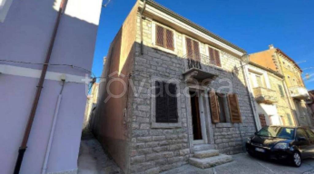 appartamento in vendita a Luras