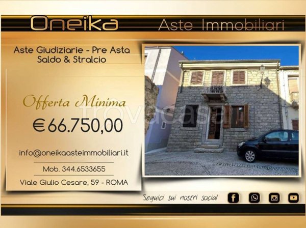 casa indipendente in vendita a Luras