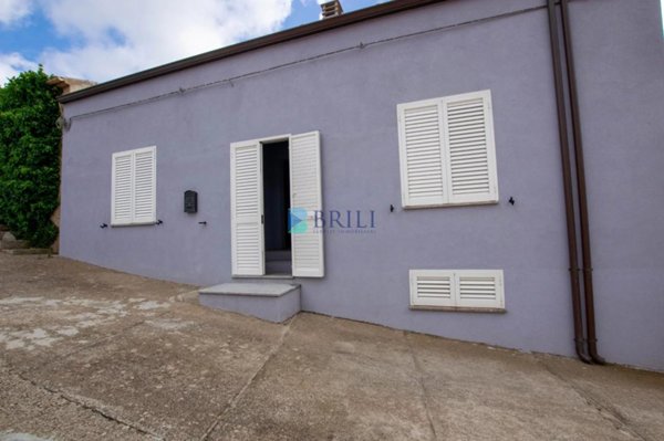 casa indipendente in vendita a Luras