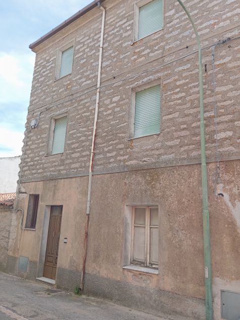 appartamento in vendita a Luras