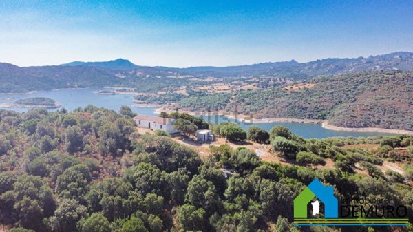 casa indipendente in vendita a Luras