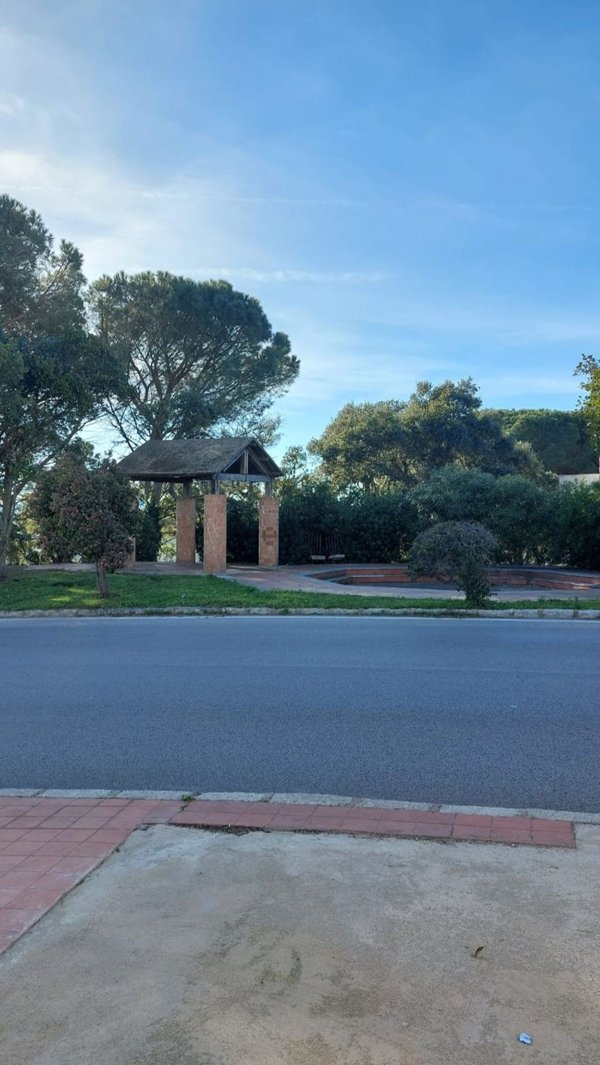 locale commerciale in vendita a Luras