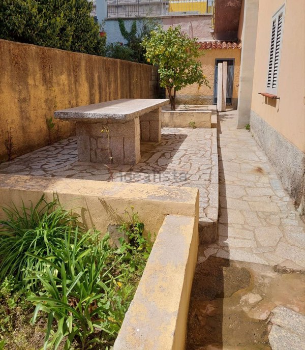 appartamento in vendita a Luras