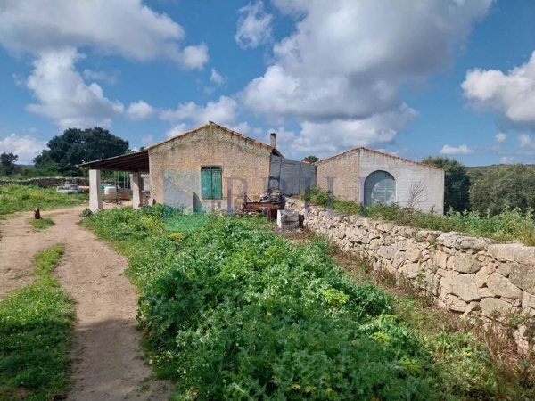 monolocale in vendita a Luras