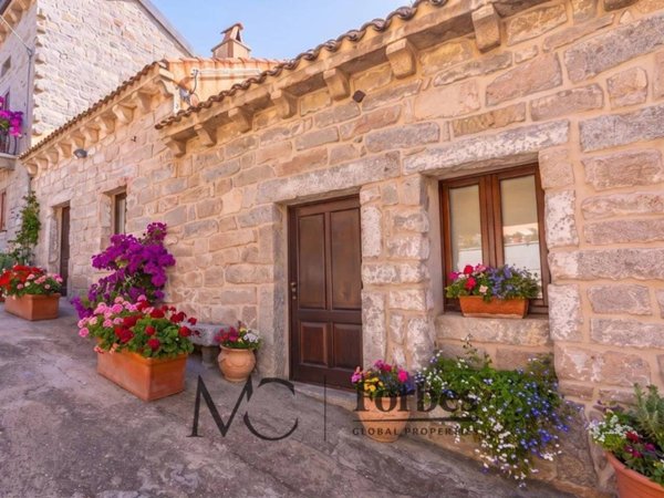 casa indipendente in vendita a Luras