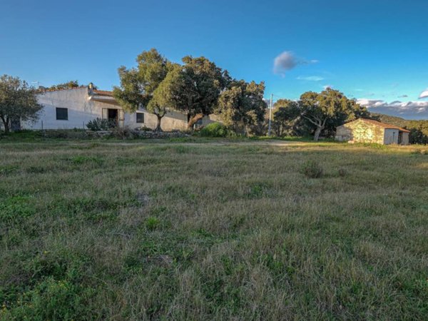 casa indipendente in vendita a Monti