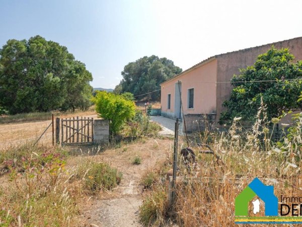 casa indipendente in vendita a Monti