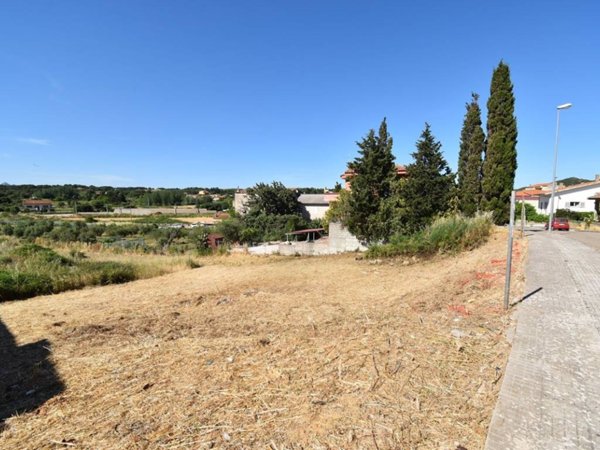 terreno edificabile in vendita a Monti