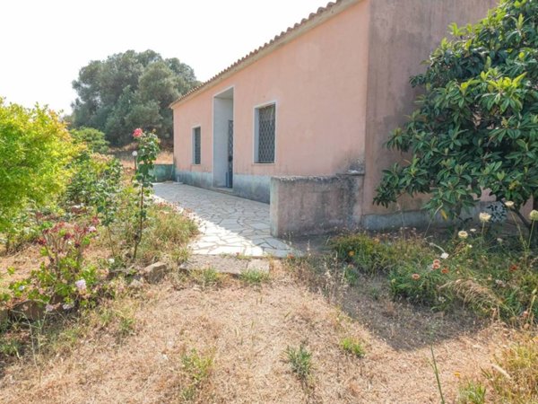 casa indipendente in vendita a Monti