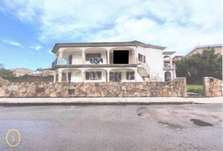 casa indipendente in vendita a Monti