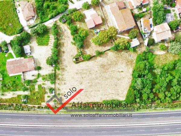 terreno edificabile in vendita a Monti