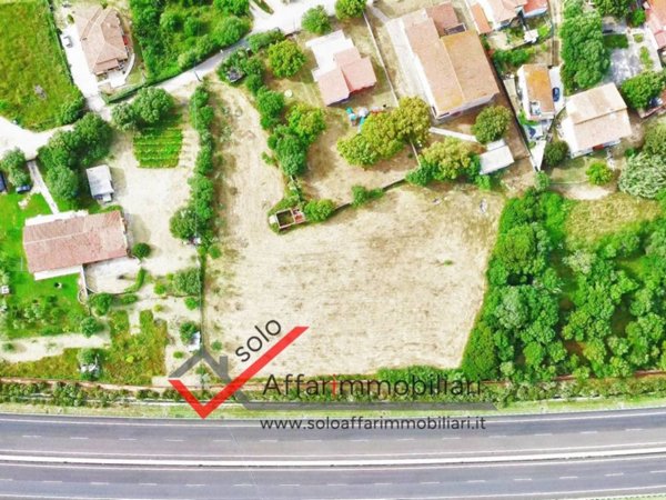 terreno edificabile in vendita a Monti