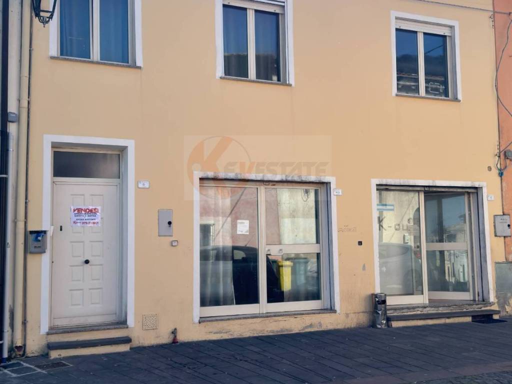 casa indipendente in vendita a Muros