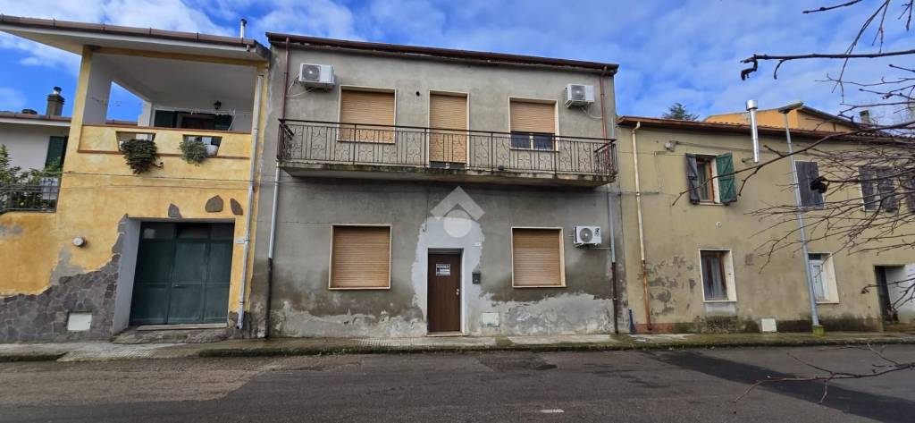 appartamento in vendita a Muros