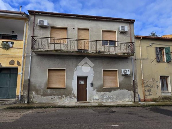 appartamento in vendita a Muros