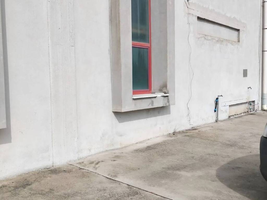 locale di sgombero in vendita a Muros